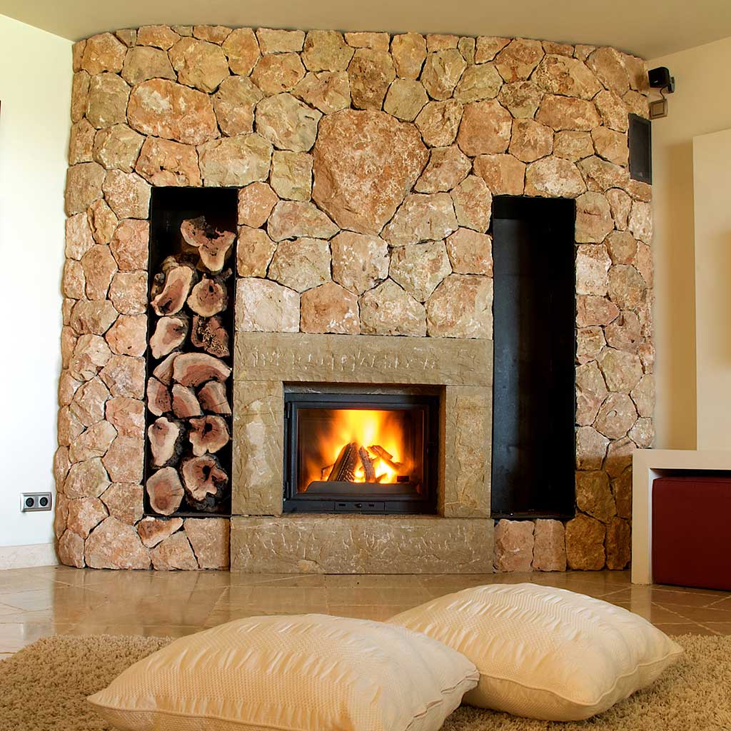 12 Cozy & Beautiful Fireplaces http://www.beautifuldesignmadesimple.com